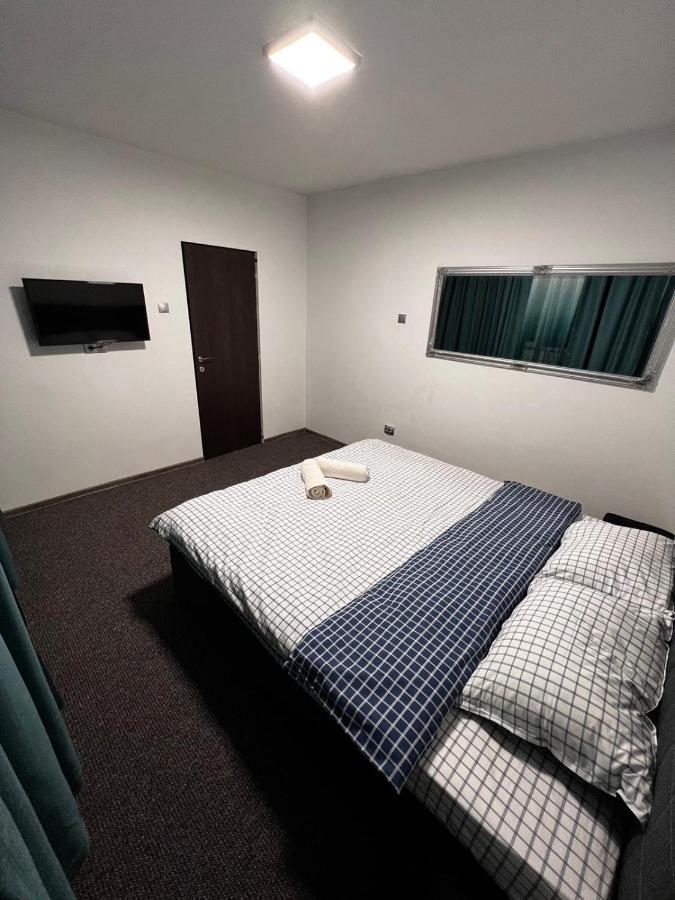 Central Studio 1 - Apartament 2 Camere 德瓦 外观 照片